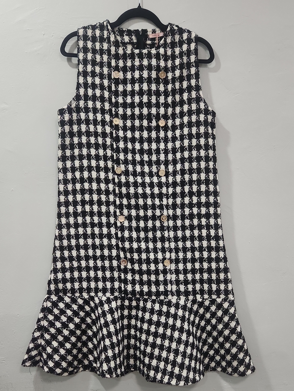 Black and White Houndstooth Sleeveless Button-Front Flounce Dress